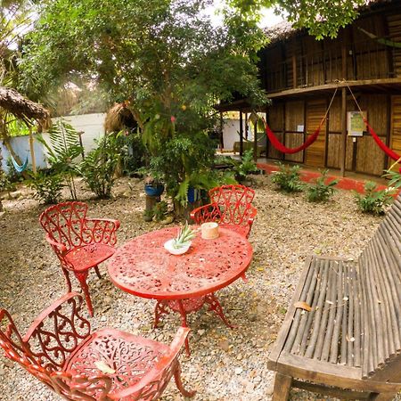 Hostal Zinpar Palomino Esterno foto