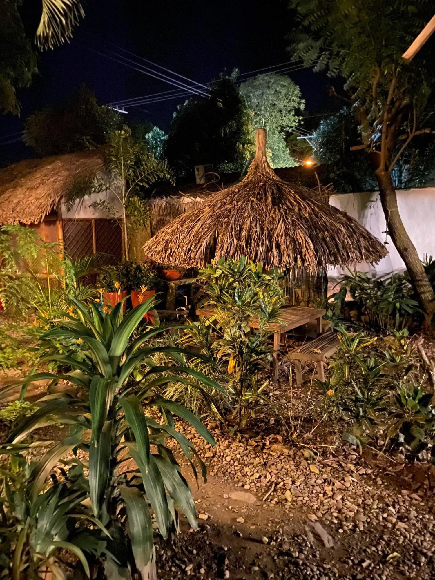 Hostal Zinpar Palomino Esterno foto