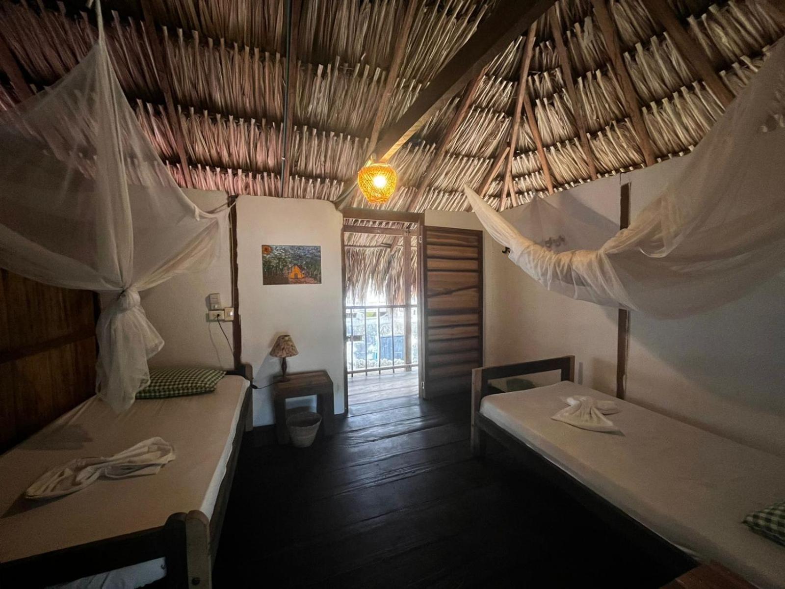 Hostal Zinpar Palomino Esterno foto
