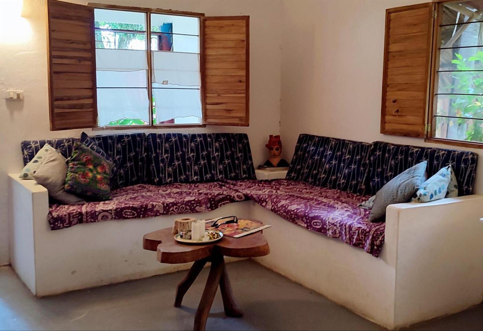 Hostal Zinpar Palomino Esterno foto